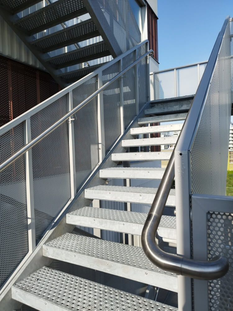 Industrial straight staircases - A